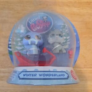 Littlest Pet Shop Winter Wonderland Playset - Blue and Gray